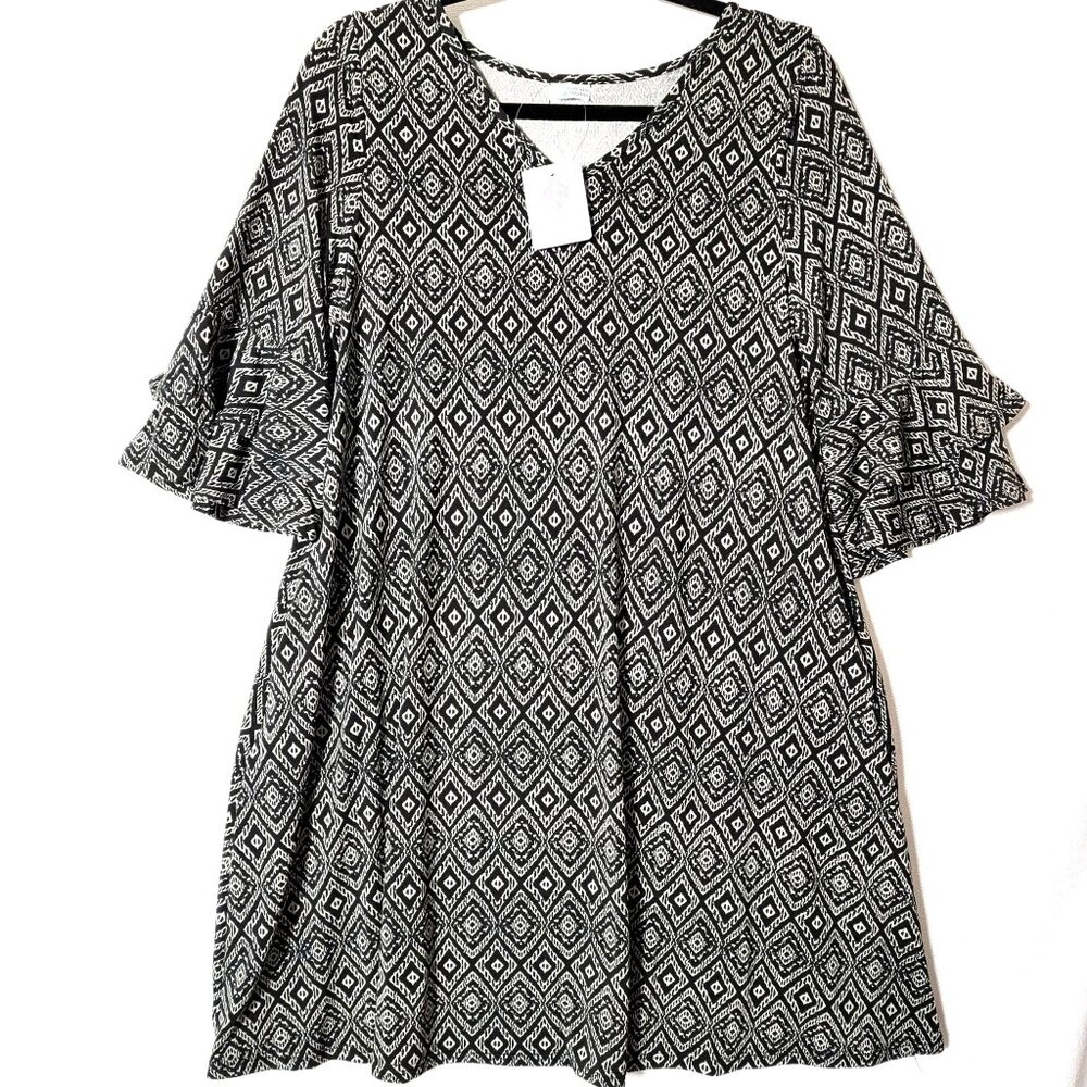 Mountain Mama Dress Knee Length Sz S/M Ruffle Sleeves Black Diamond NWT USA